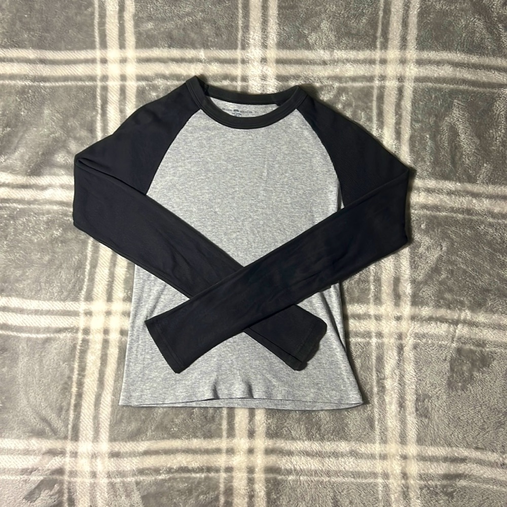 Brandy Melville Long Sleeve